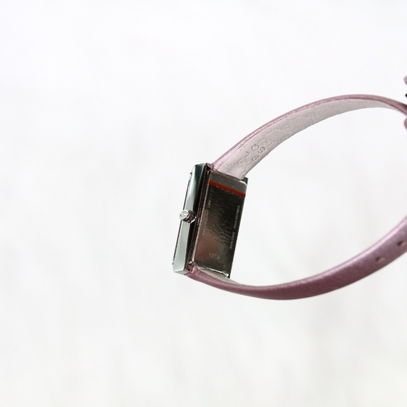 Gucci NWT Pink Ladies Timeless G-Frame Dial Watch - Picture 5 of 7